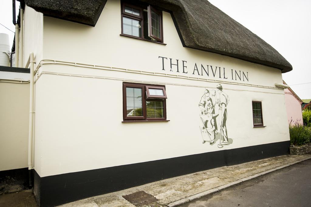 The Anvil Inn Бландфорд-Форум Екстер'єр фото